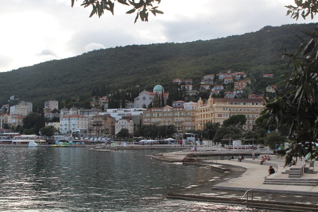 Apartment Zora Opatija